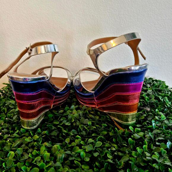 Size 8 – Qupid Metallic Silver & Rainbow Platform Wedge Sandals (NWOB) - Picture 6 of 6